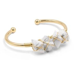 Kinsley Armelle Pepper Bracelet !!